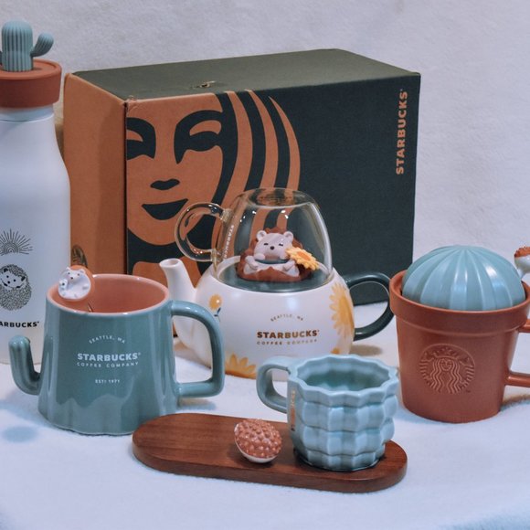 Starbucks Ceramic Cup Set with wooden base tray - Picture 4 of 5